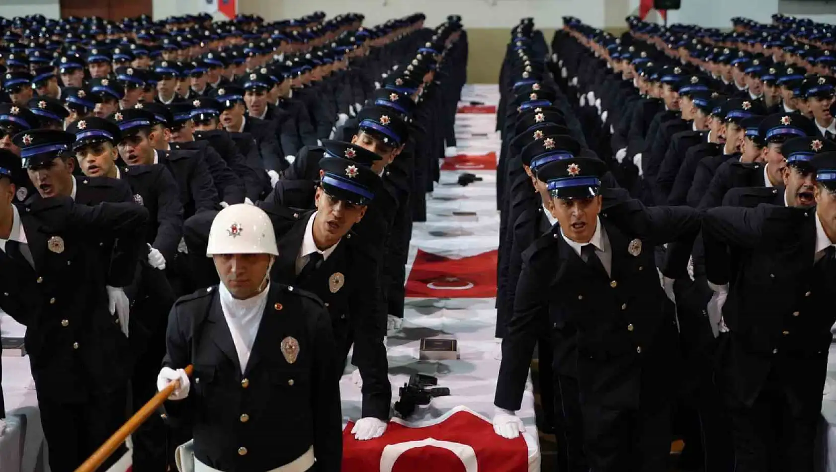 12 Bin polis memuru alımı Resmî Gazete' de- KPSS ve şartlar belli oldu...