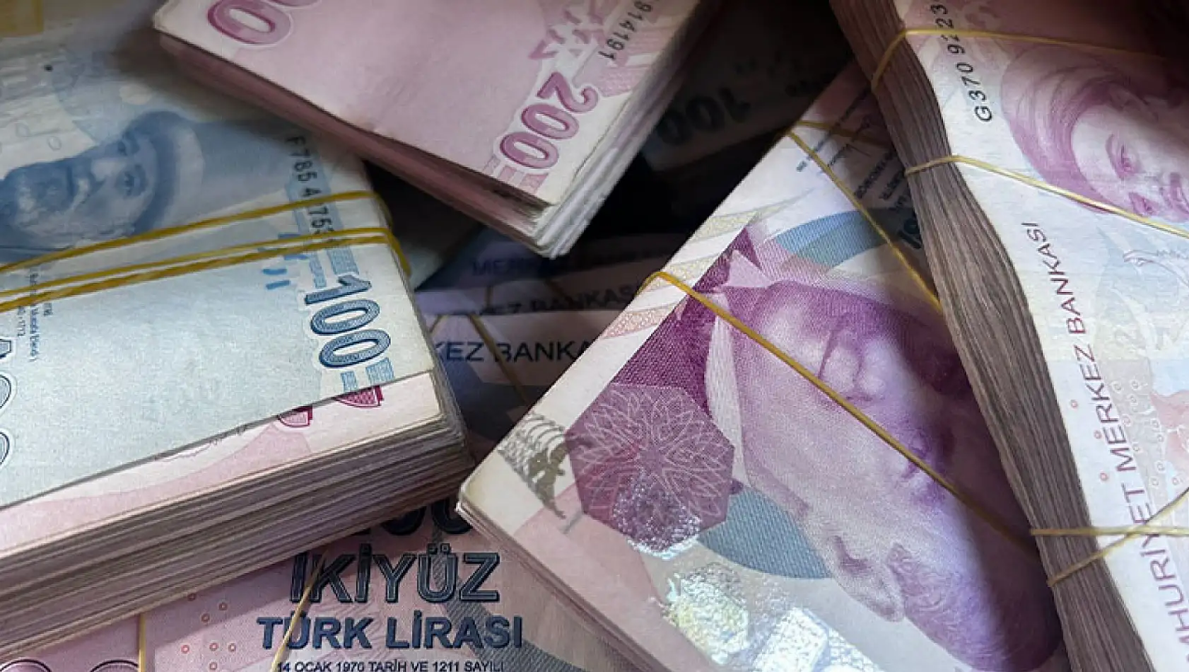 2025 yılı asgari ücret tartışmaları sürüyor: 'Vatandaşı ezdirmeyeceğiz'