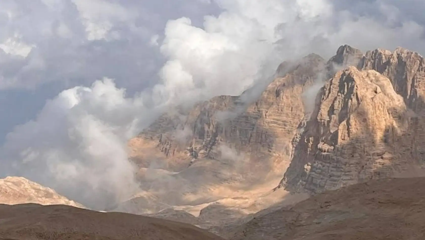 Aladağlar'da yürüyüşe çıkan 2 turist kayboldu!