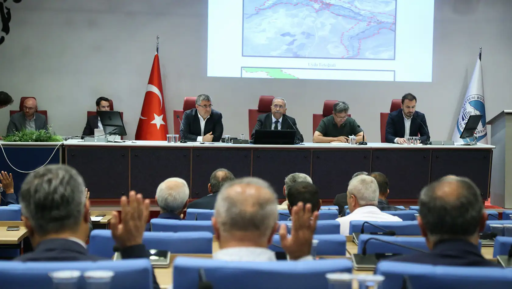 Arın, 'Bizim bütün önceliğimiz kentimizi dirençli hale getirmektir'