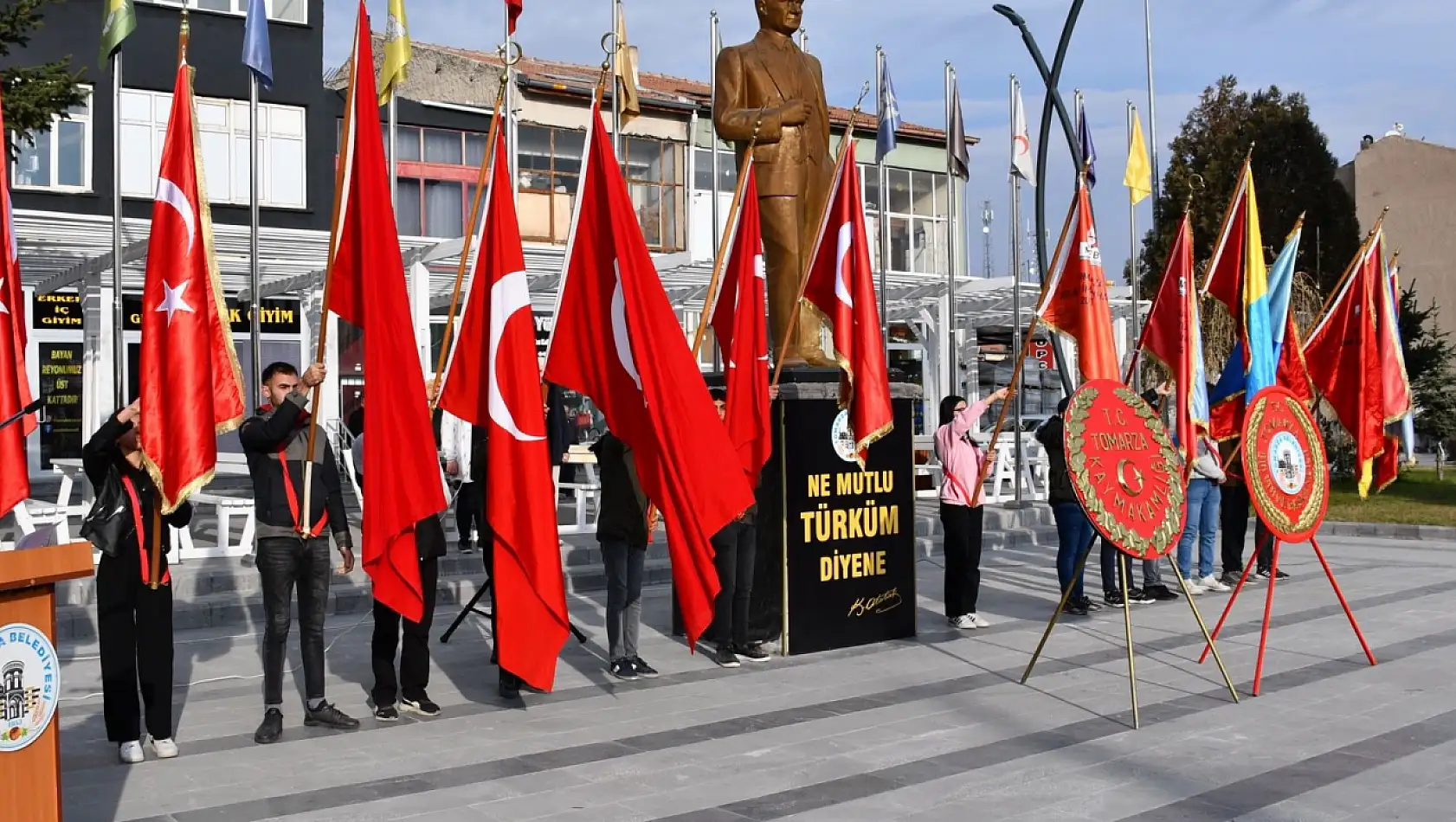 Atatürk Tomarza'da anıldı