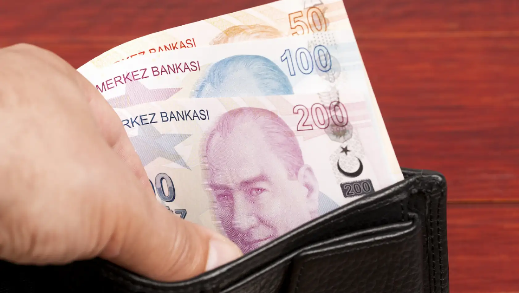 Bankaların mevduat faizi yarışı sürüyor-Aylık getirisi şaşırtıyor!