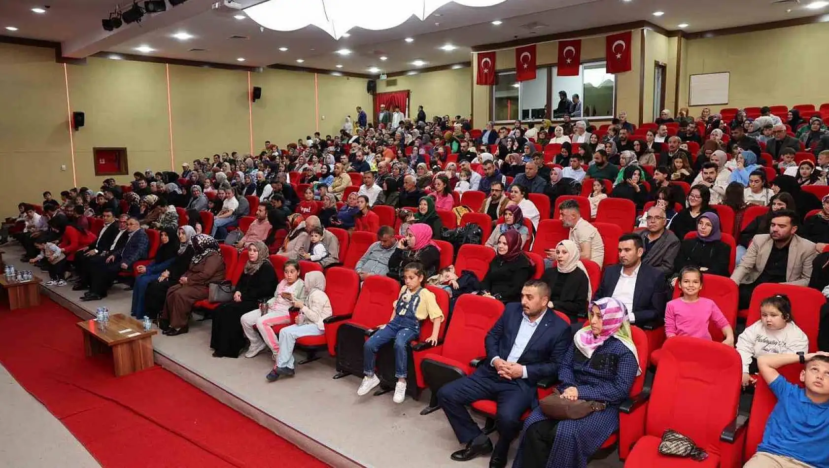 Kayseri'de 4-6 yaş grubundaki minik öğrenciler için program düzenlendi