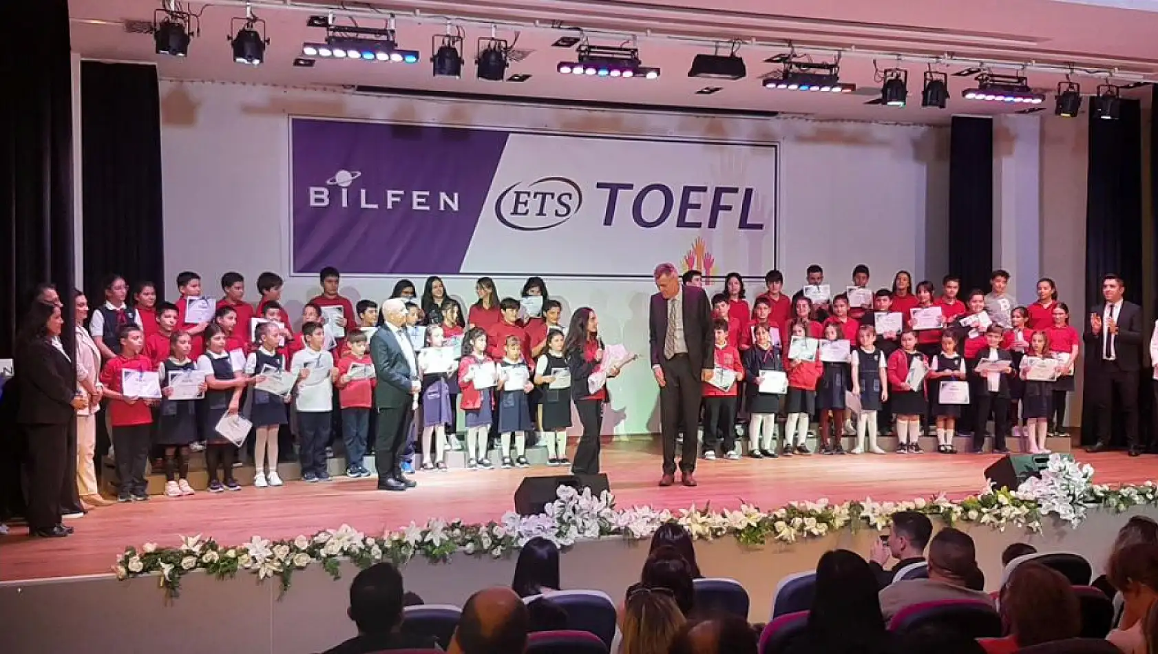 Bilfen Kayseri Okulları'nda TOEFL sertifika töreni coşkusu