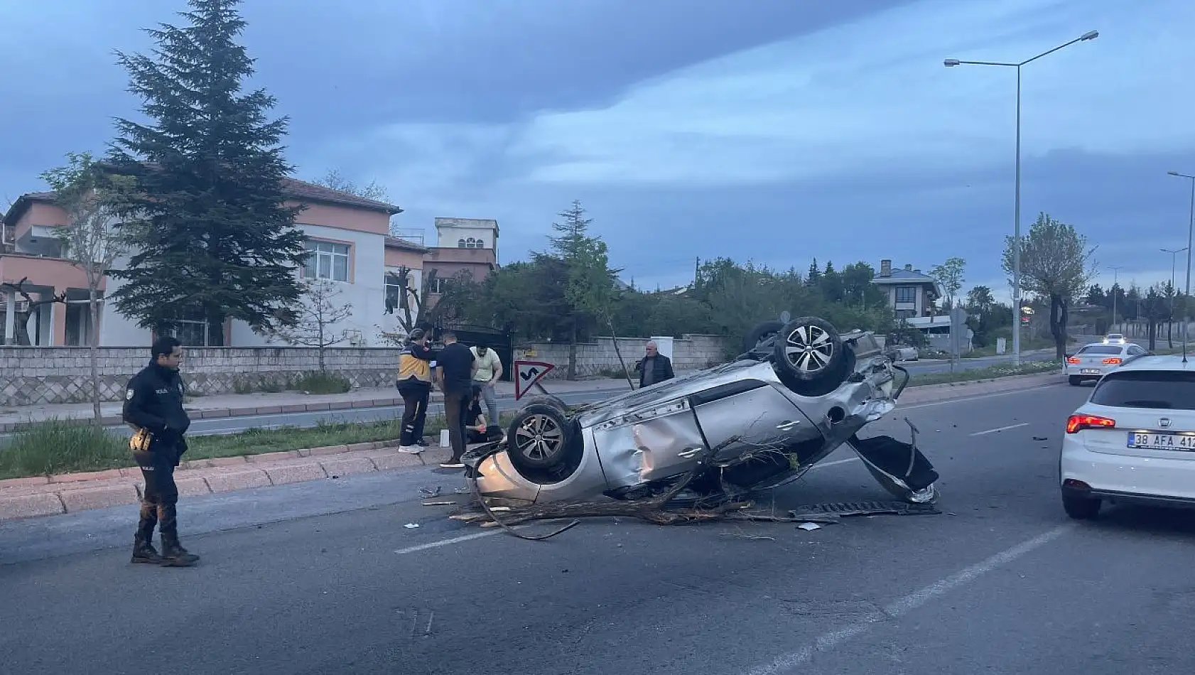 Bu kazadan yara almadan kurtuldular