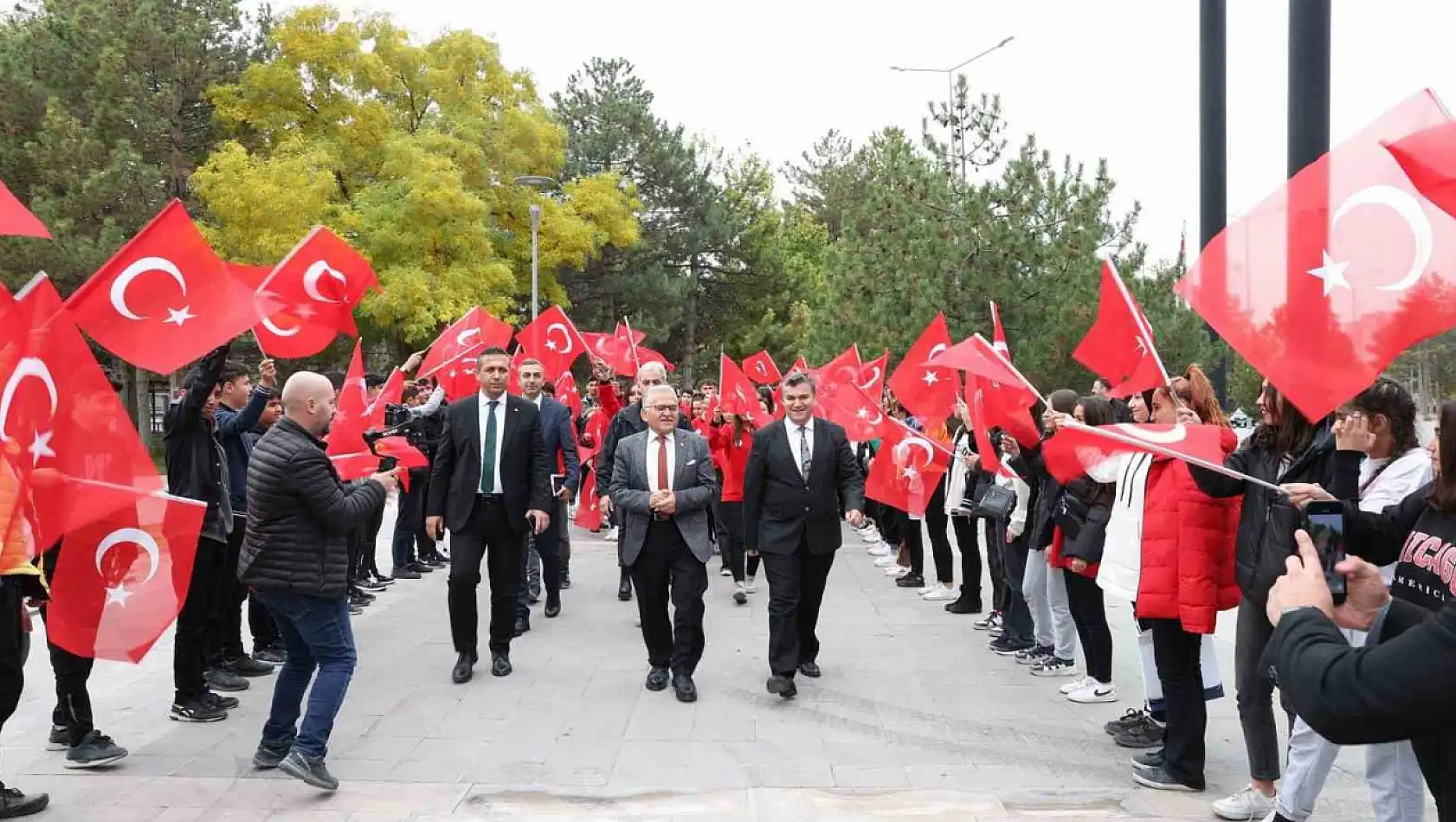 Büyükşehir'den gençlere özel proje!