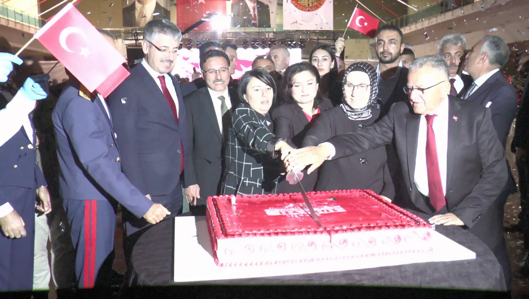 'Cumhuriyet Resepsiyonu' Kayseri'de düzenlendi