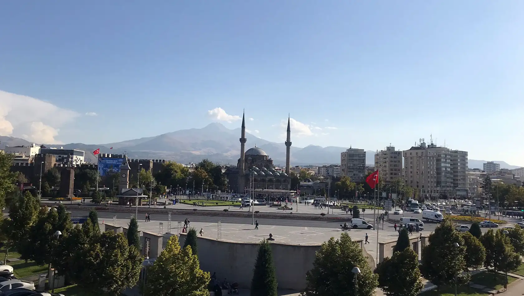 Erkek altın alyans takabilir mi? - Kayseri namaz vakitleri (21 Eylül)