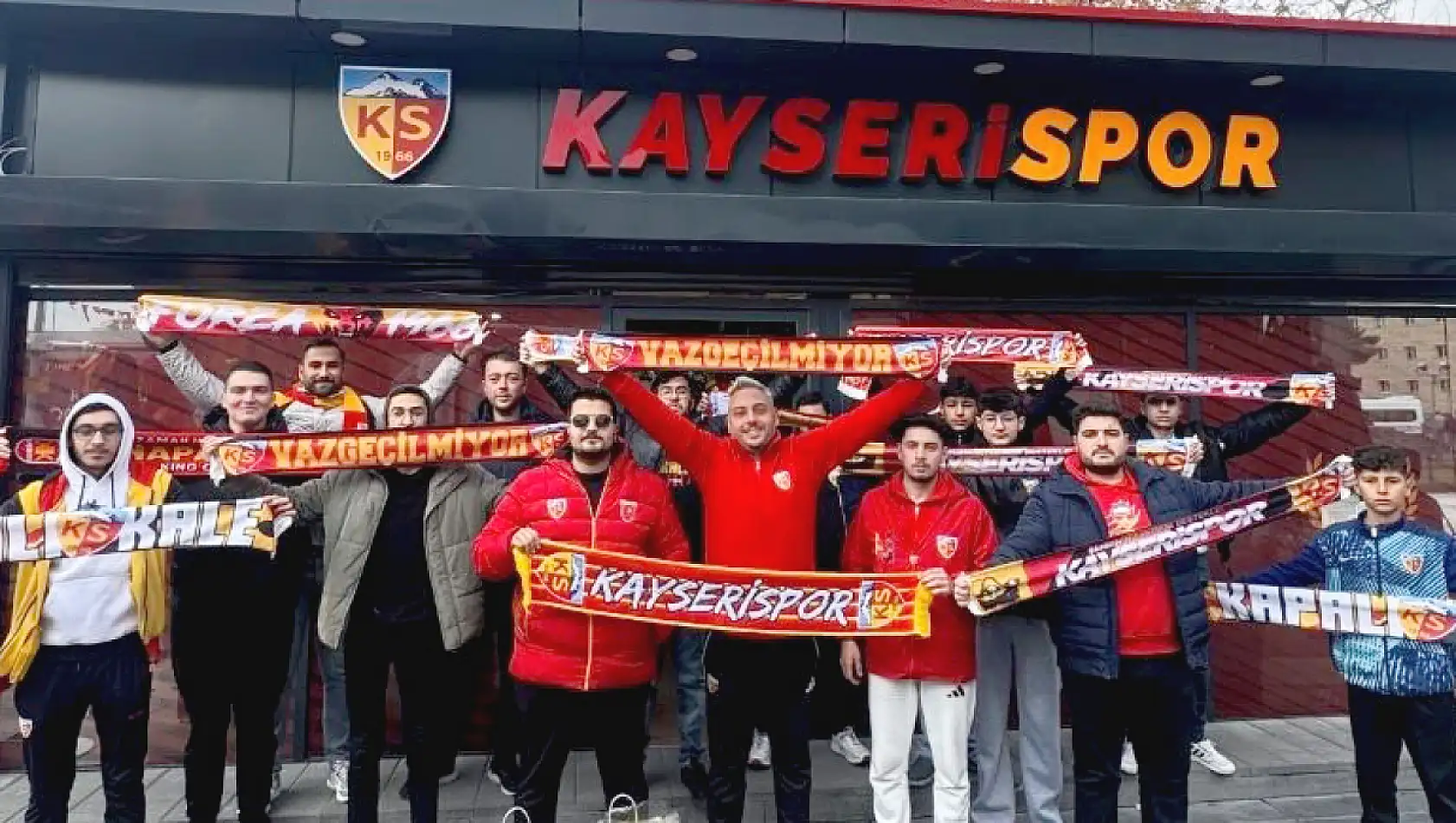 Atkılar alındı, mesaj verildi! Kayserispor taraftarı kenetlendi