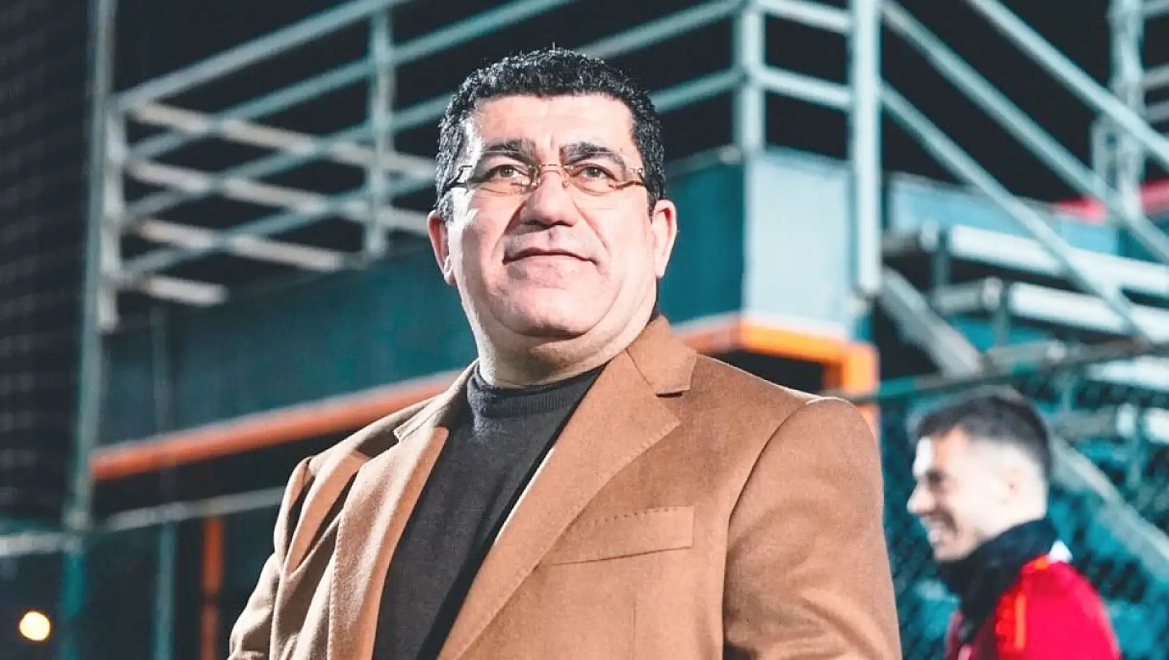 Kayserispor'da transfer tahtası açılıyor mu? Başkan Açıkalın müjdeyi Antalya'dan verdi