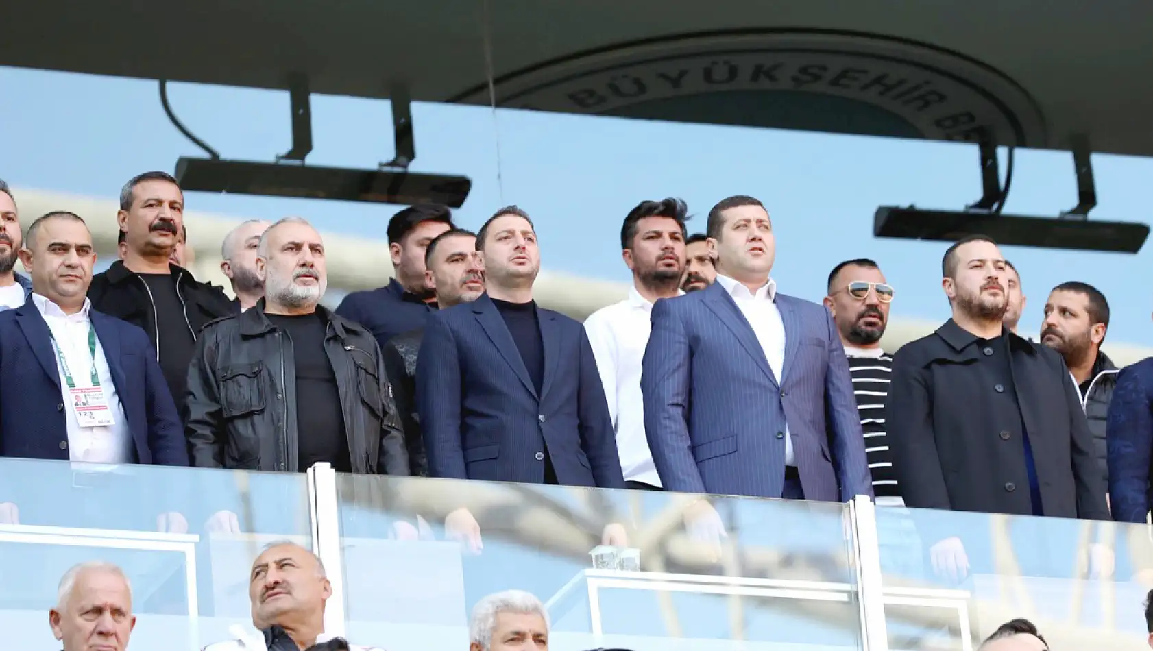 Kayserispor tribününün abisini gören bir daha bakıyor!