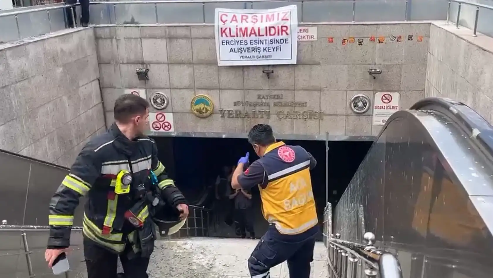 Kayseri'de beton harcı vatandaşların üzerine döküldü: İşte sıcak görüntüler!