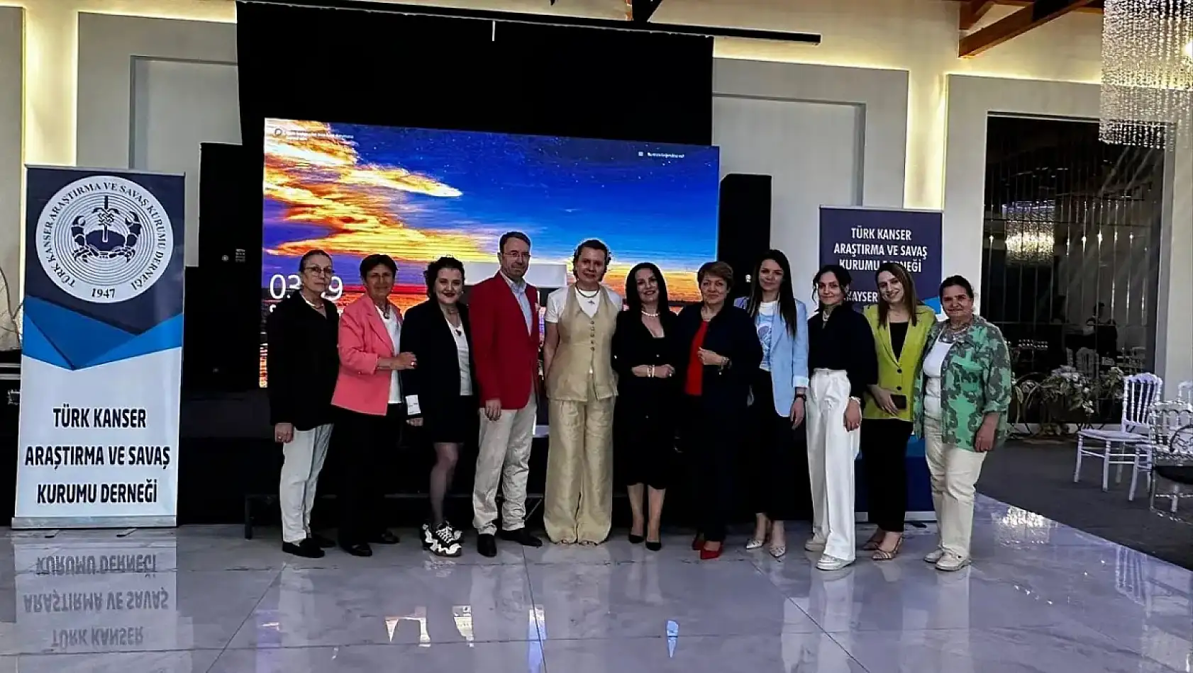 Kayseri kısa kısa - Trafik kazası, çiçekçi mesaisi, kabak çekirdeği, şehit annesi, Kayserispor...