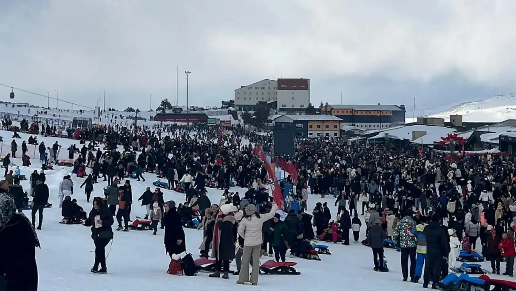 Kayseri'den Kısa Kısa: Kurşunlama, Kıbrıs, Soğuk Hava, Erciyes, Ortaköy Sokağı…