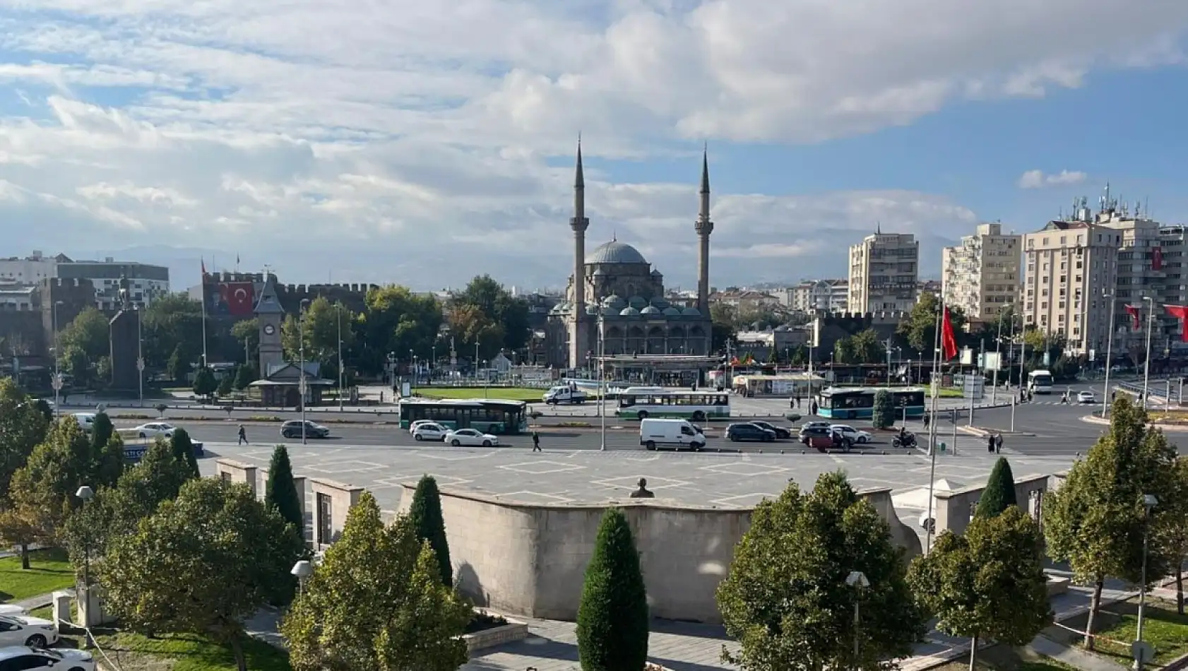 İşte Kayseri gazetelerinde haftanın ilk günü öne çıkan başlıklar - 13 Ekim 2025