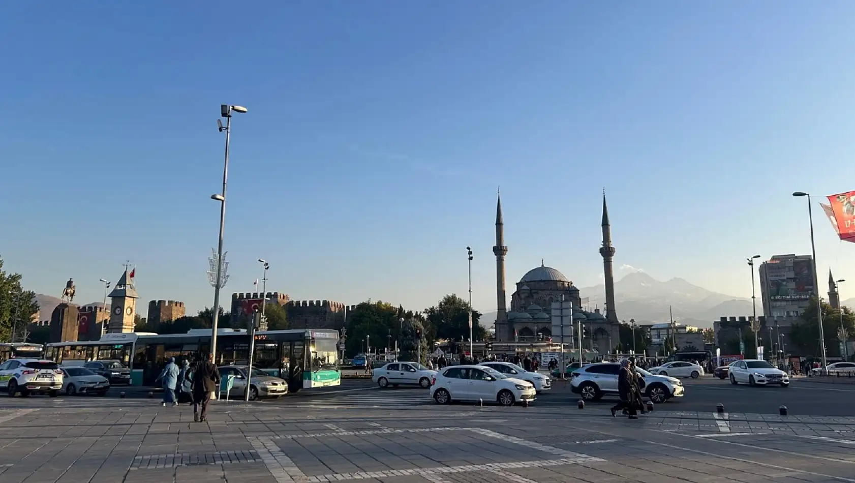 Kayseri gazeteleri 17 Ekim Cuma gündemi – İşte öne çıkan manşetler!