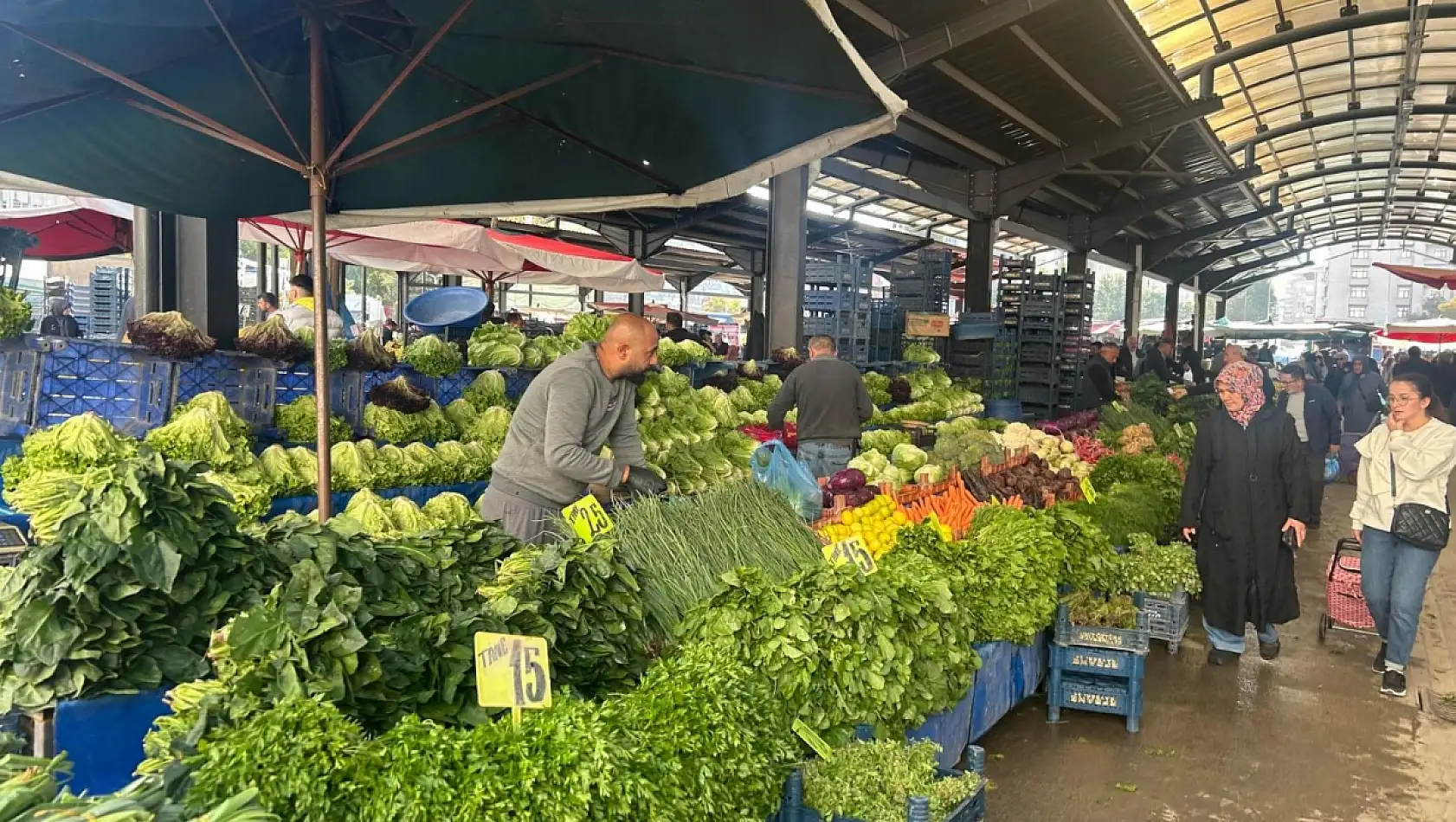 Kayseri'de pazara giden vatandaşlar şaşırdı - Hangi ürün cep yakıyor?
