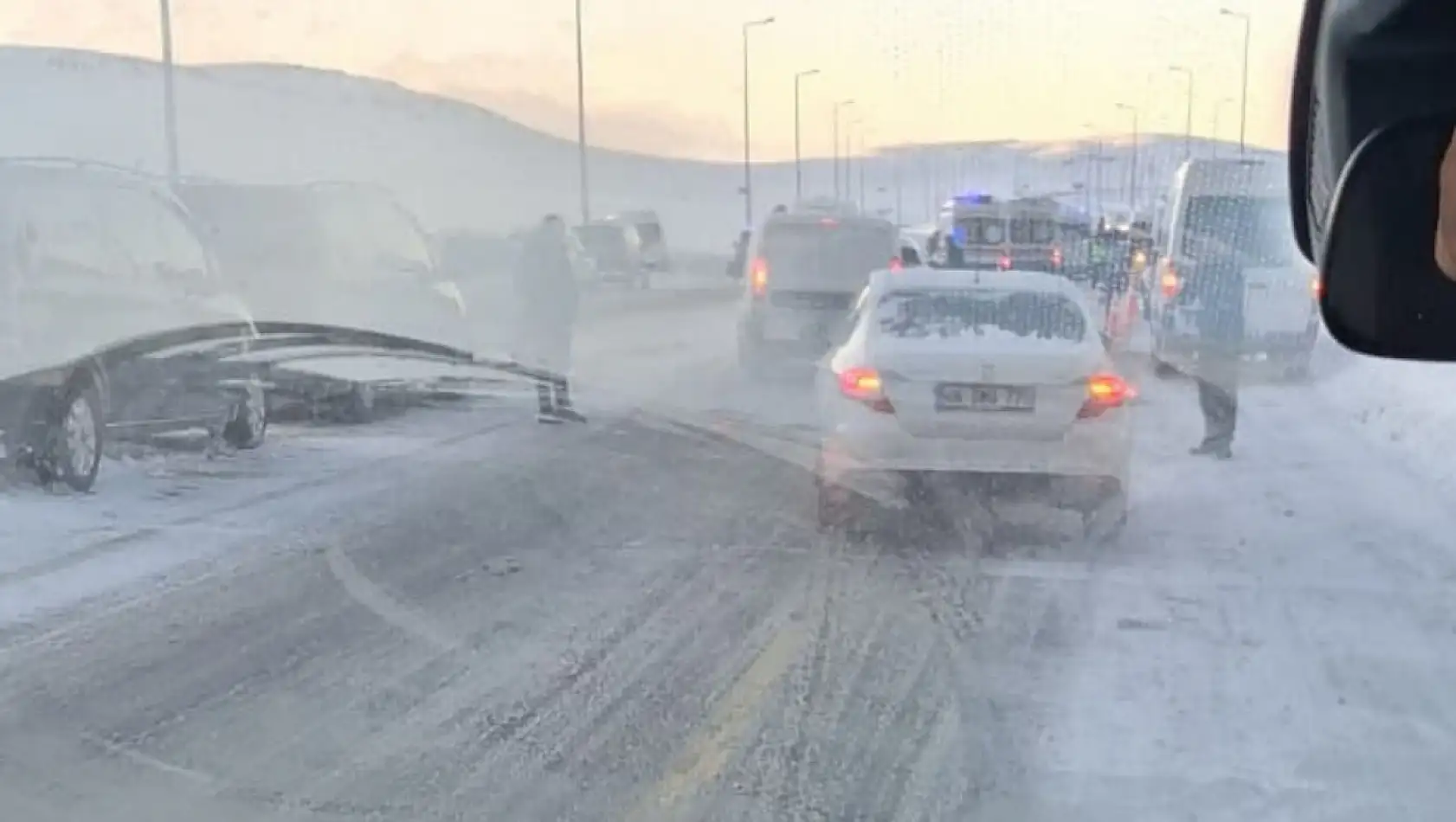 Erciyes yolunda kaza – Yol ulaşıma kapandı mı?