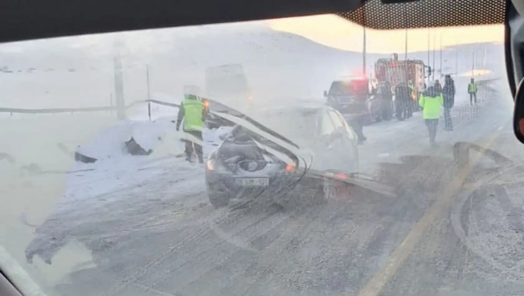 Erciyes yolunda kaza – Yol ulaşıma kapandı mı?