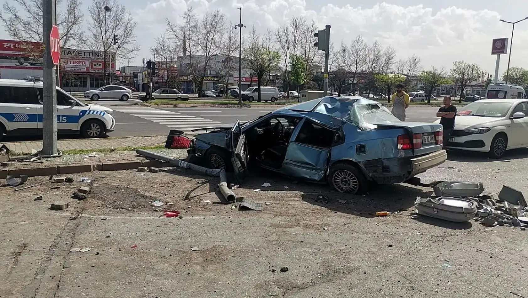 Kayseri kısa kısa - Trafik kazası, çiçekçi mesaisi, kabak çekirdeği, şehit annesi, Kayserispor...