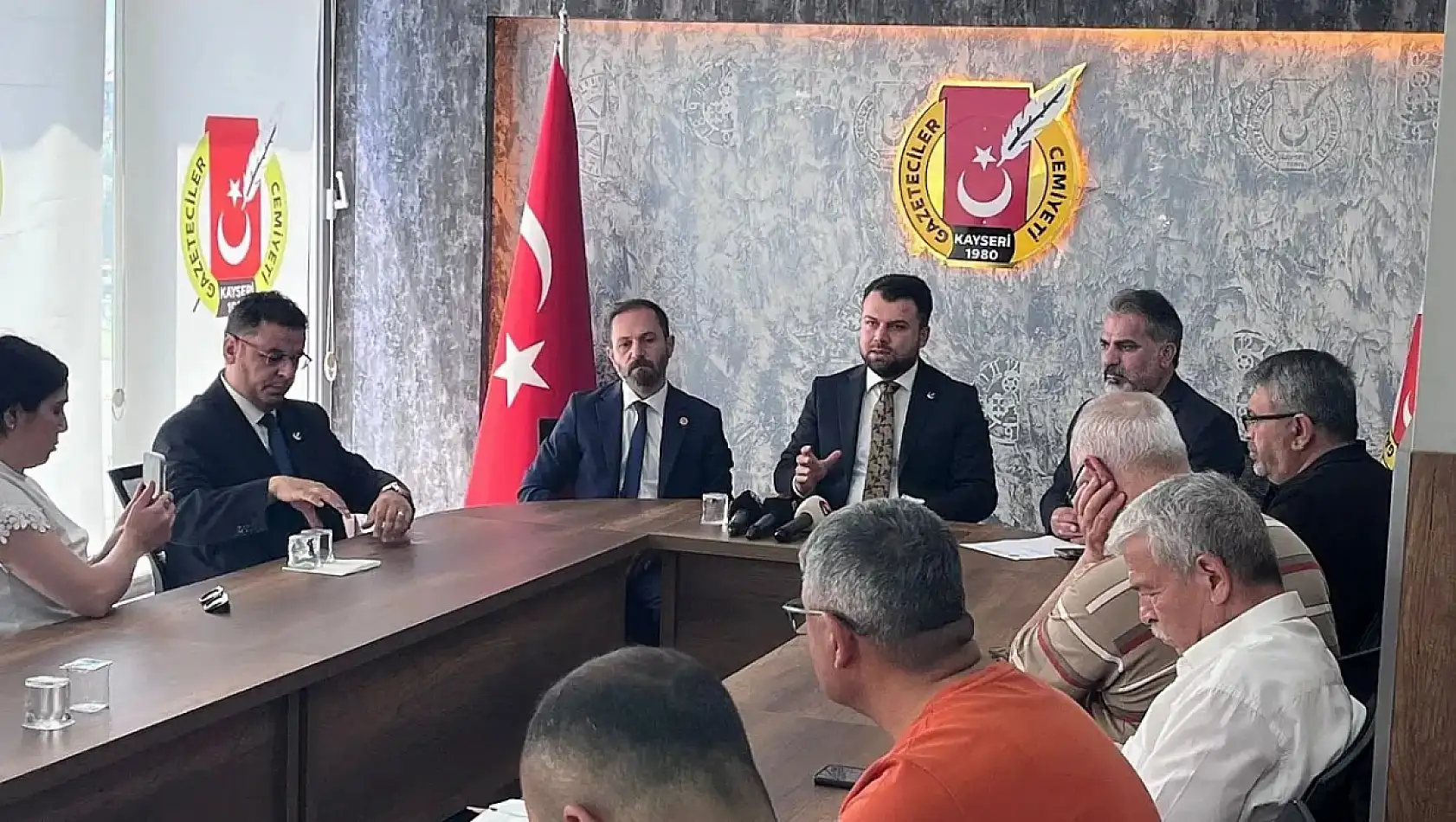 Kayseri'den Kısa Kısa: Asayiş, Siyaset, Kırsal Kalkınma, Trafik, Kayserispor…