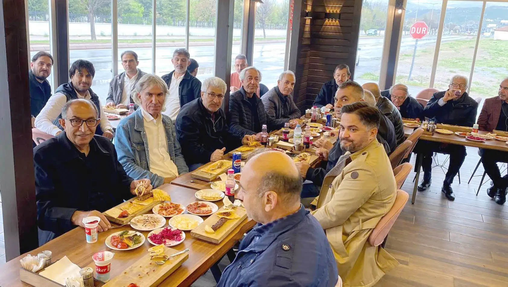 Kayserispor'un duayenleri bakın ne için bir araya geldi? Kimler katıldı, neler konuşuldu?