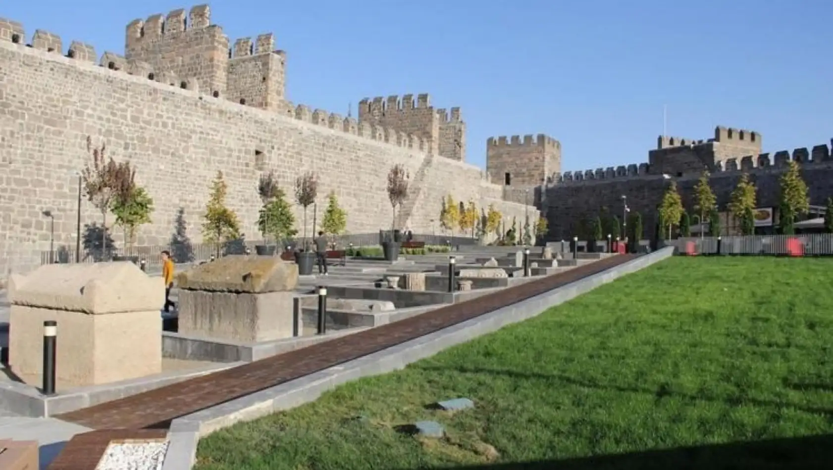 Kentin kalbi Kayseri Kalesi'nin bilinmeyenleri!