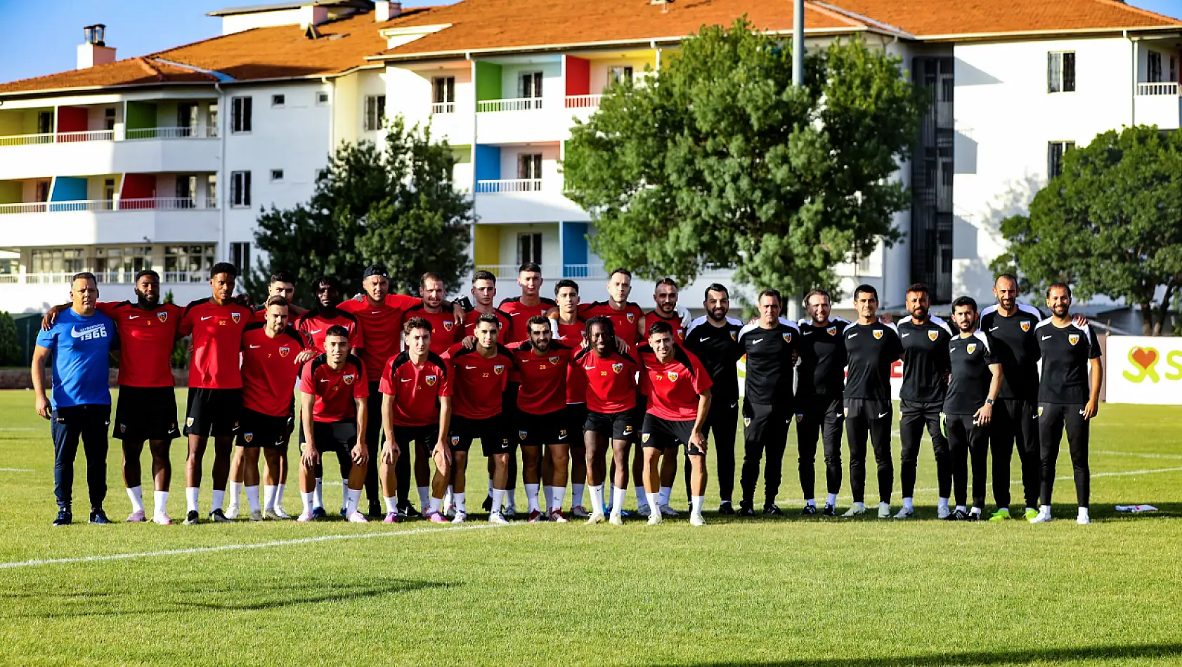 Gözler onu aradı! Kayserispor'dan ayrıldı mı?