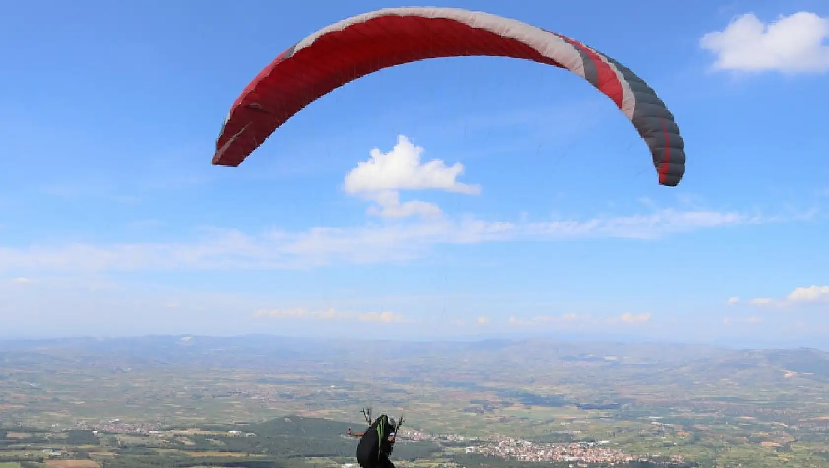 Havada korku dolu anlar: Rüzgar yön değiştirince...