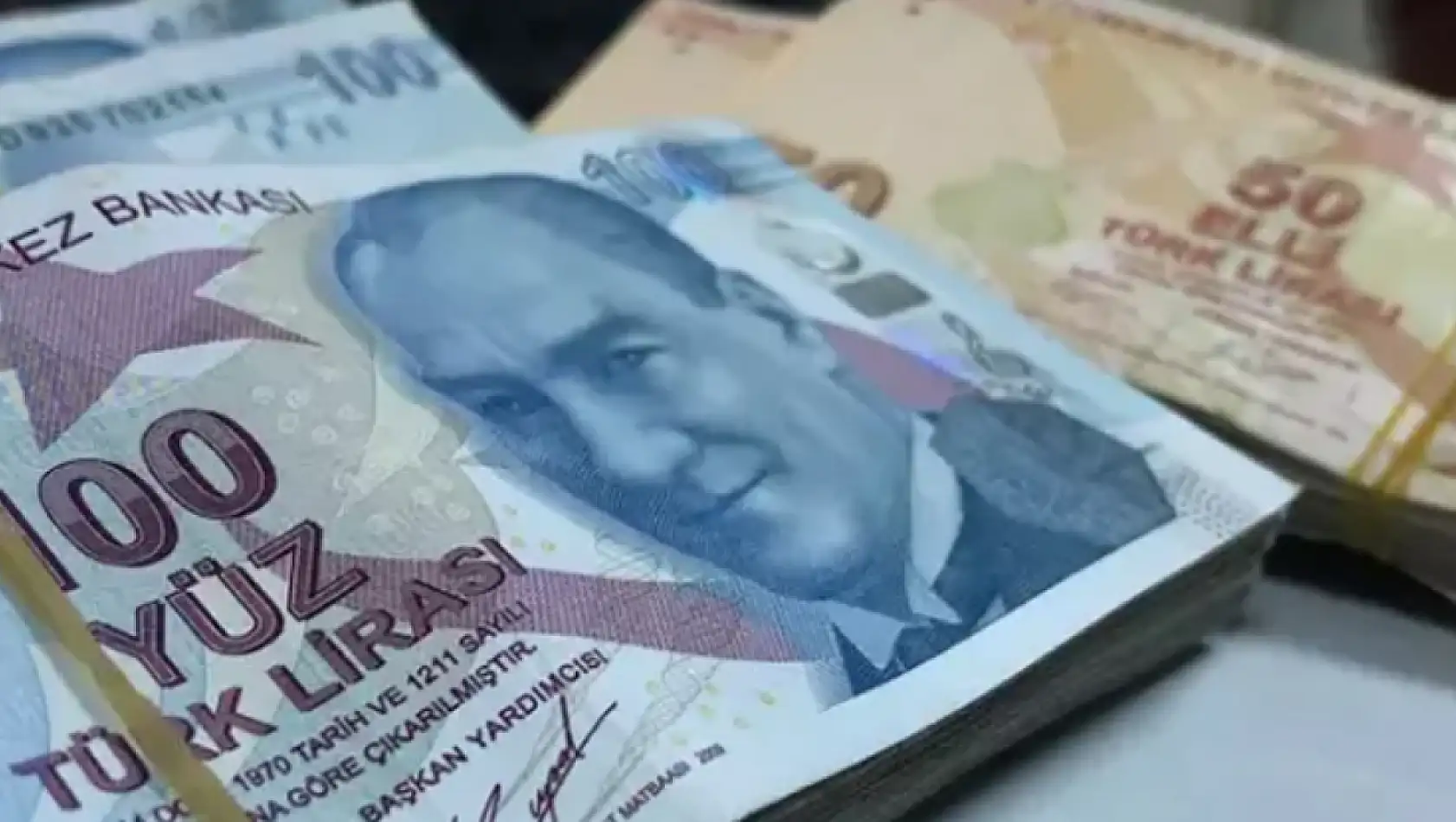 Hesabı olanlara 3 bin lira iade edilecek! Dev banka duyurdu