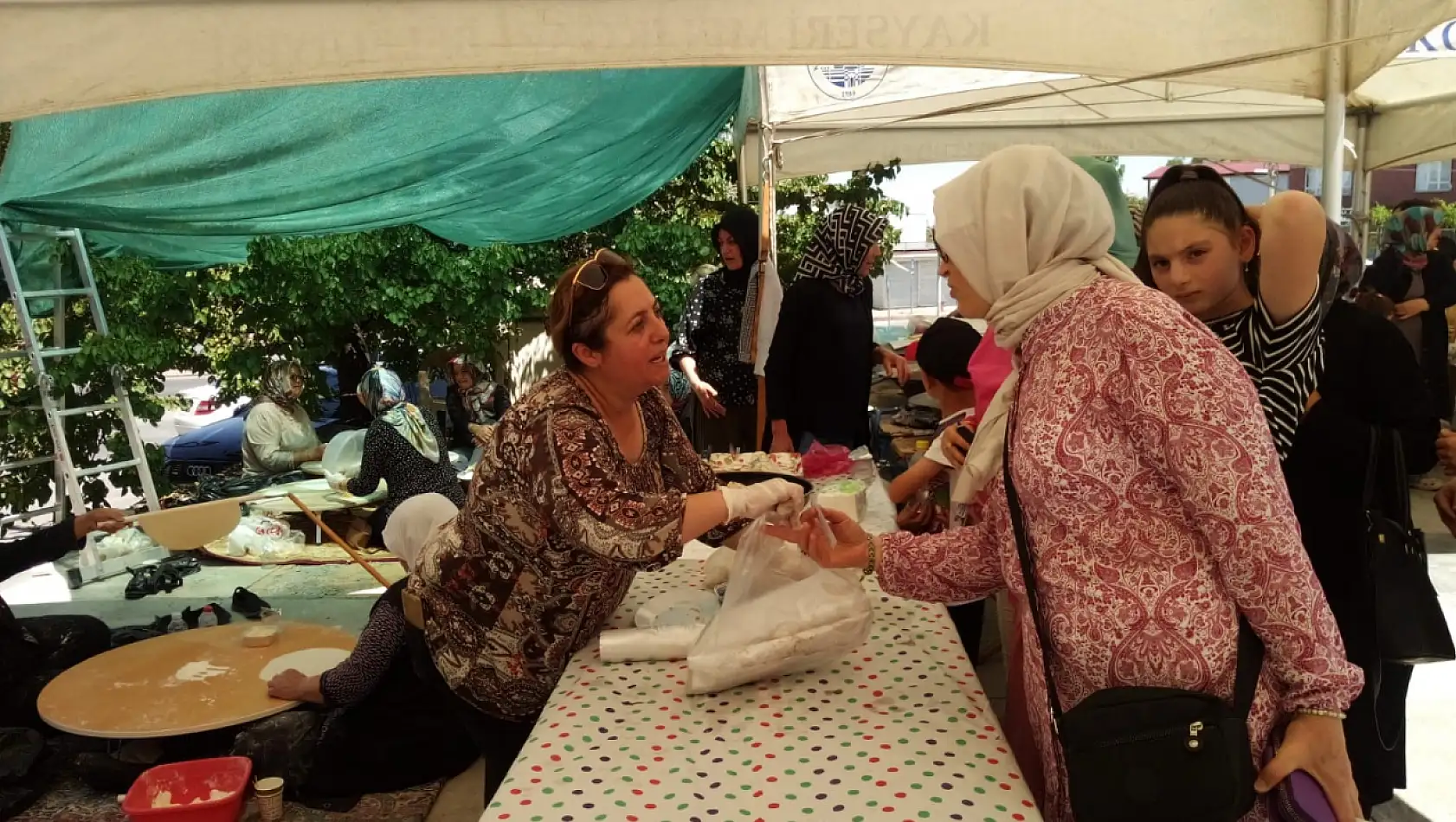 Hisarcık'ta Kermese Yoğun İlgi