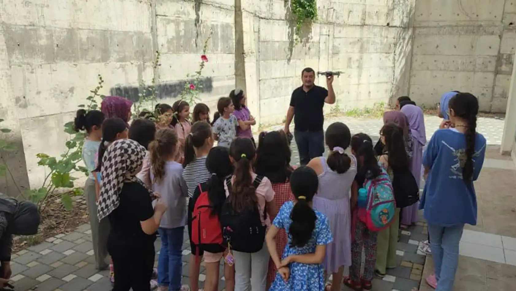 Kayseri'de çocuklara drone eğitimi verildi!