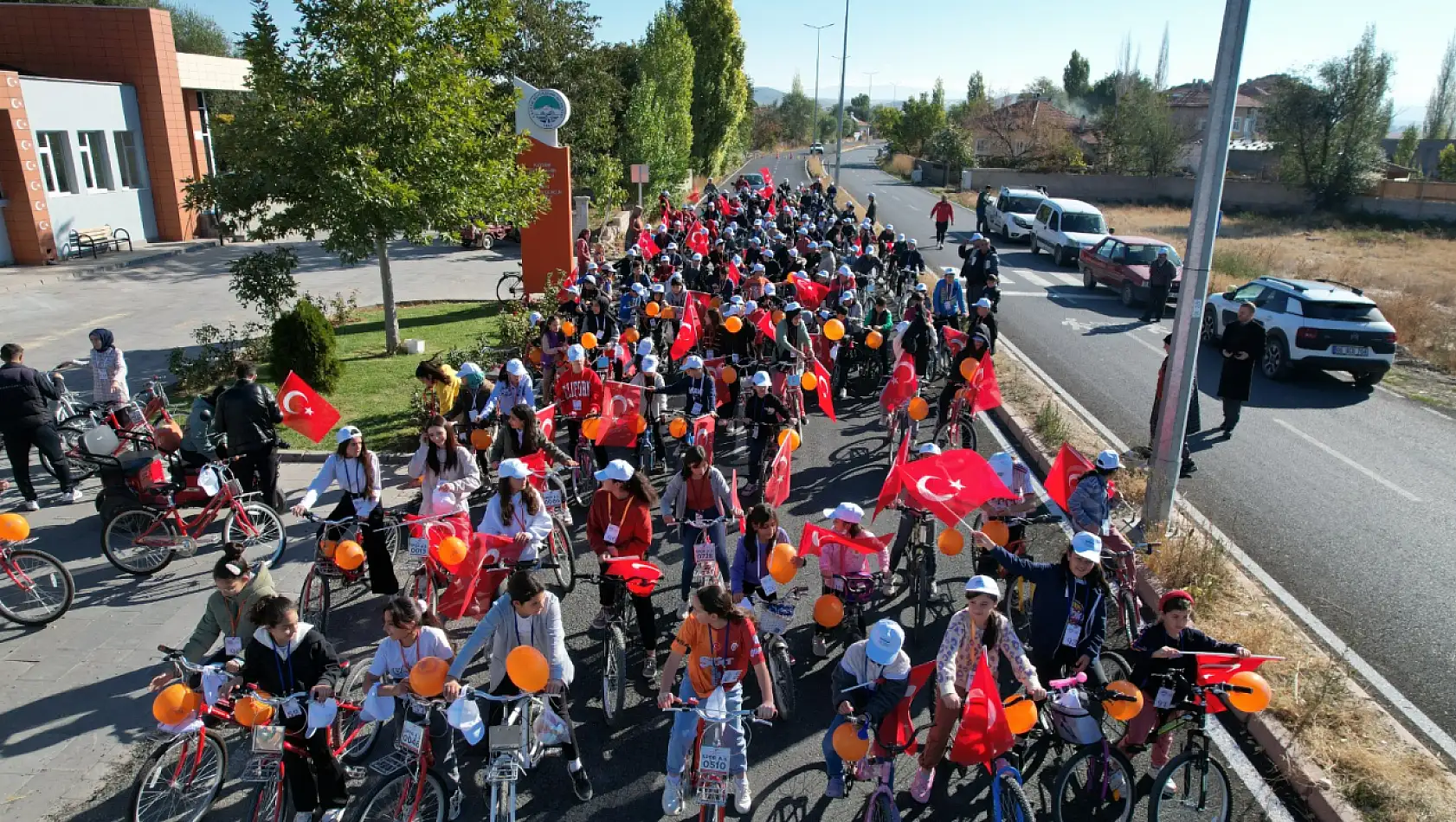 Kayseri'de 'Cumhuriyet Bayramı' bisiklet şenliği