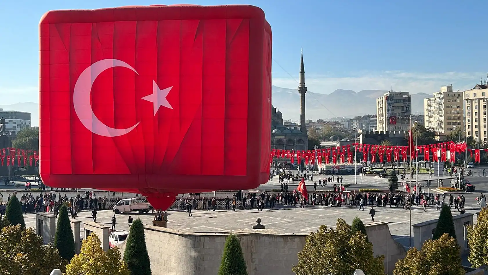 Kayseri'de Cumhuriyet Bayramı kutlamaları tarihinde bir ilk!