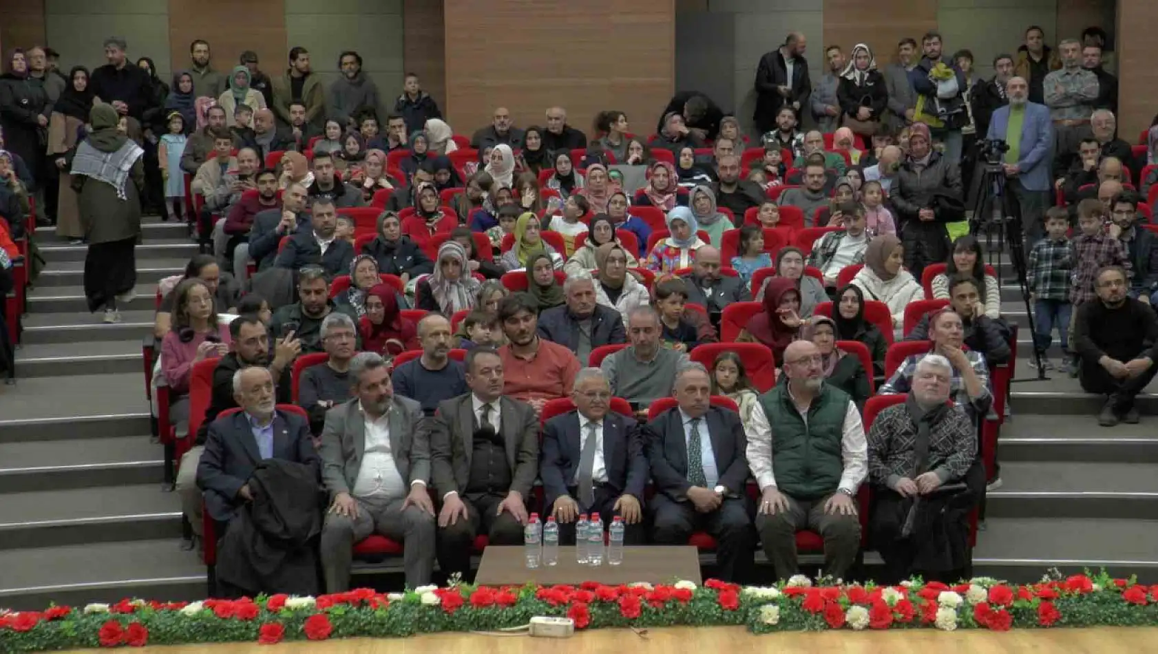 Kayseri'de unutulmaz Kudüs tiyatrosu!