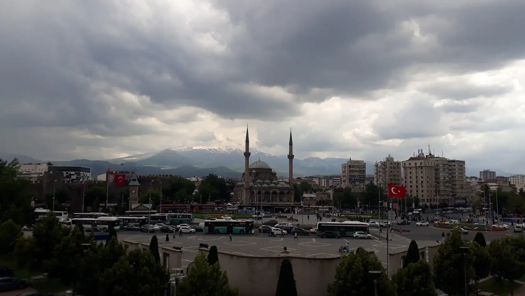 Kayseri'de hava sıcaklığı 9 derece birden düşecek!