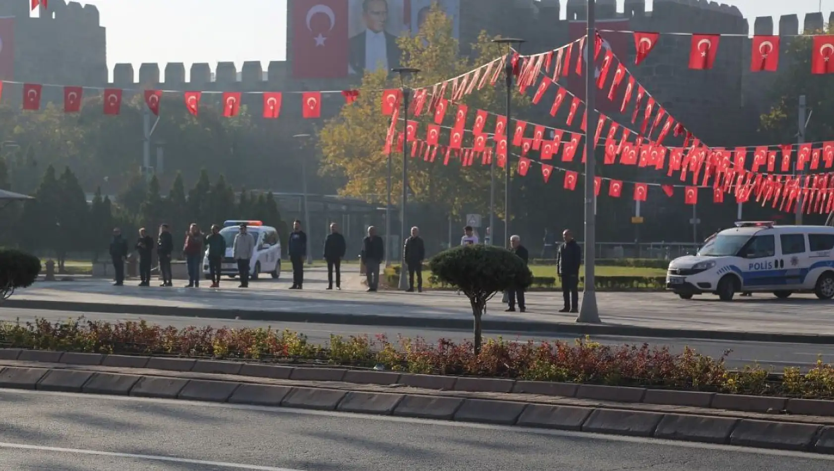 Kayseri'de hayat durdu – Kurucu lider sessizce anıldı