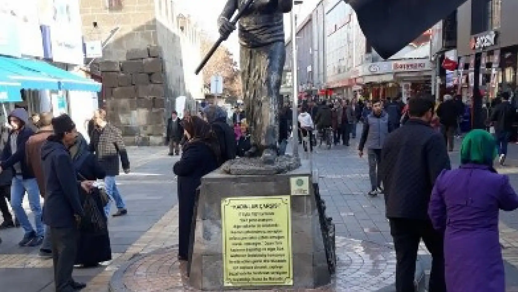 Kayseri'de herkes onun için kuyrukta bekleyecek!