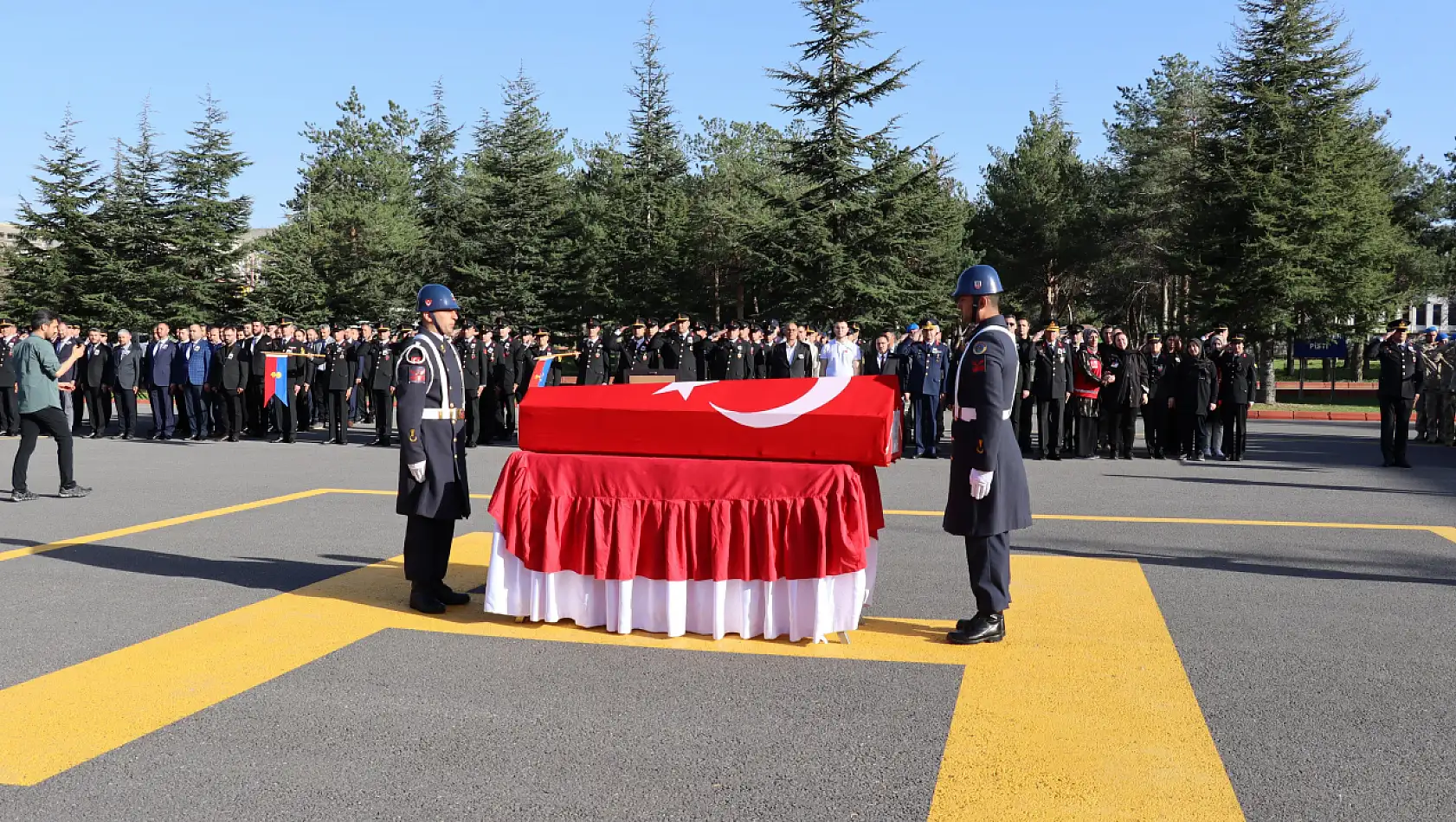 Kayseri'de astsubay son yolculuğuna uğurlandı