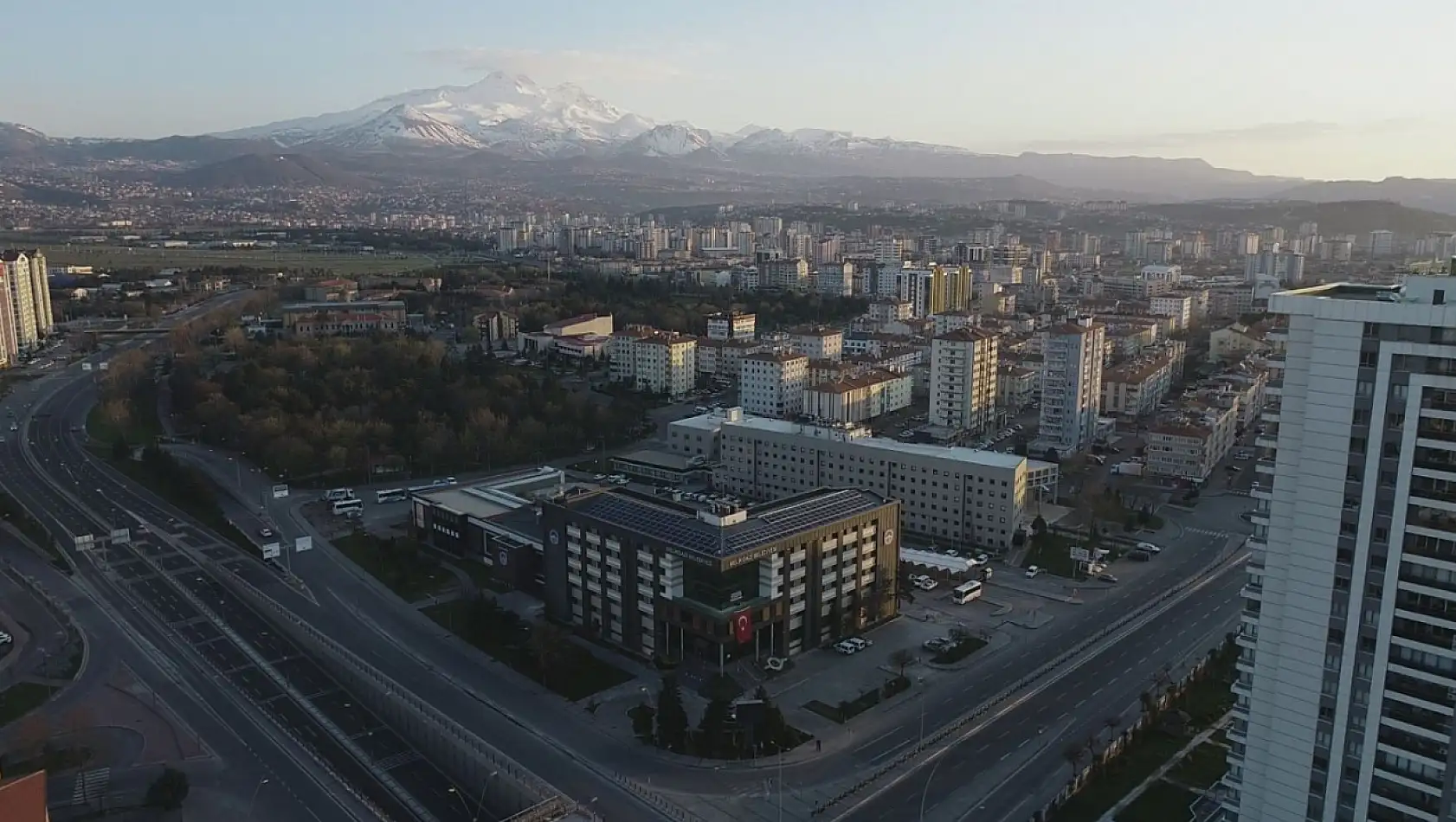 Kayseri'de yoğunluk alarma geçti! Randevular tamamen doldu!