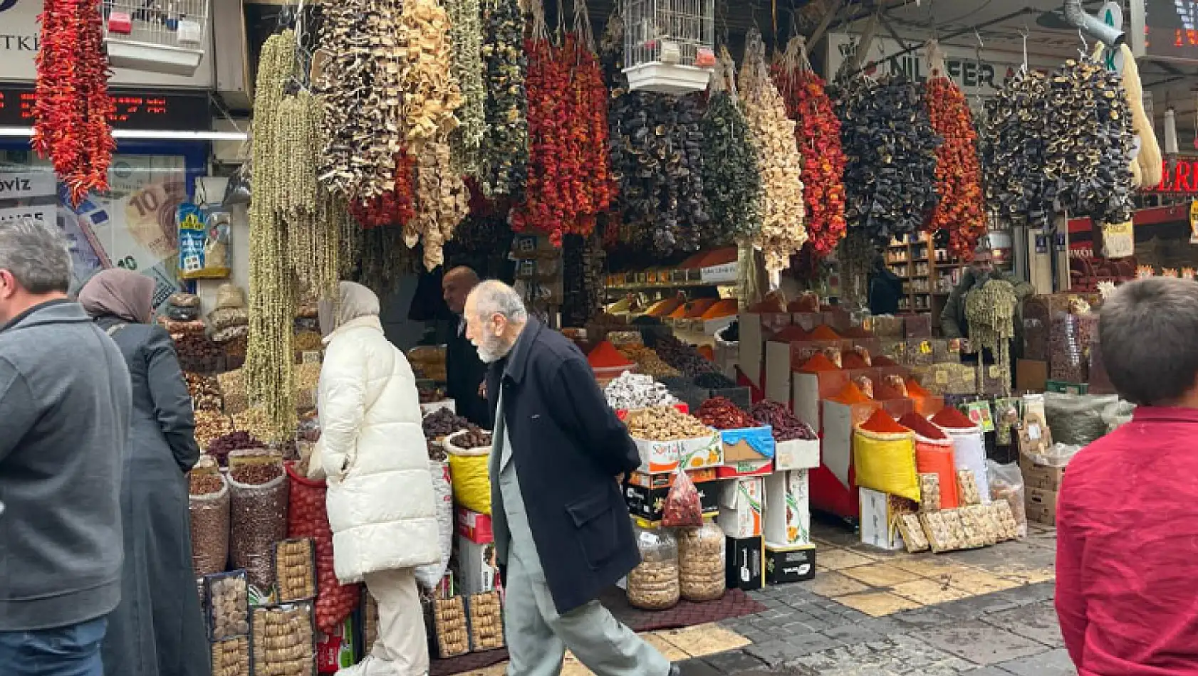 Kayseri esnafı ve vatandaş arasında 'kestane' çatışması - Kayseri haberleri