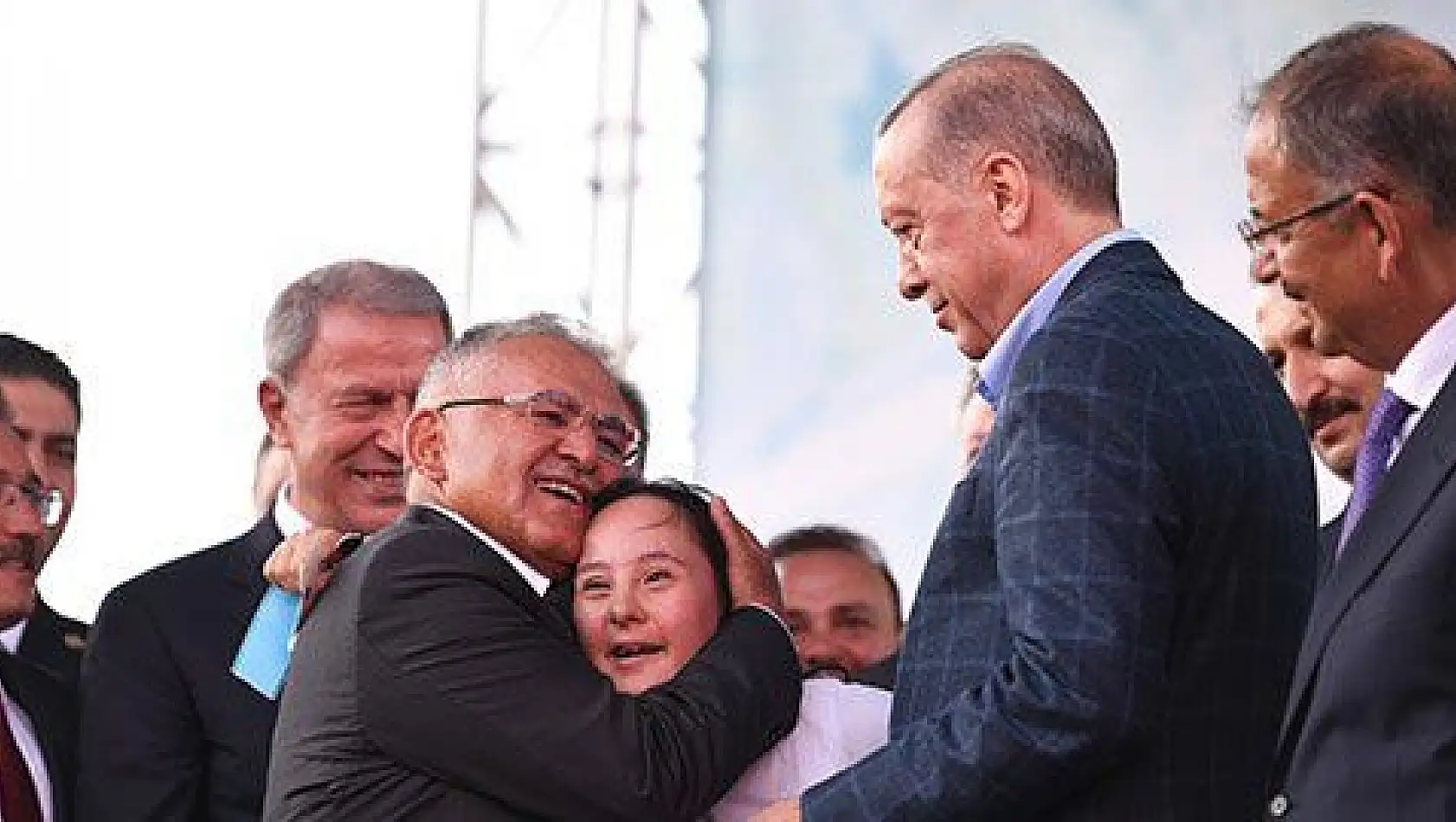 Büyükkılıç'tan Ak Parti'nin 21'inci Kuruluş Yıldönümü mesajı