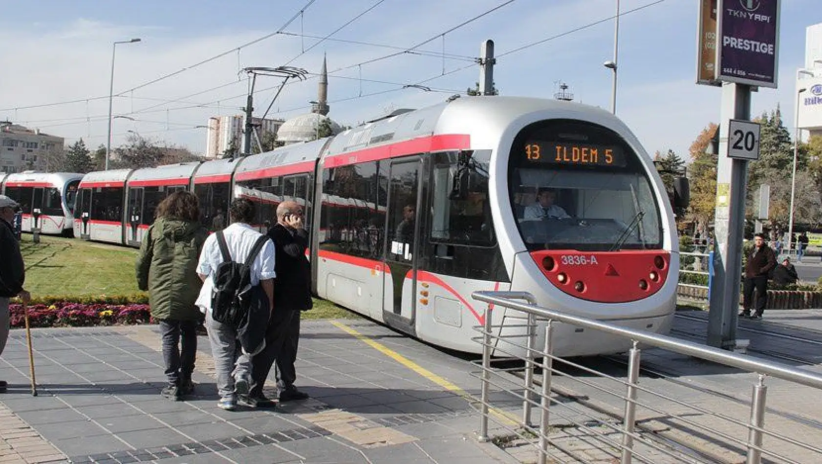 Tramvay yolcuları en çok kimliklerini unuttu