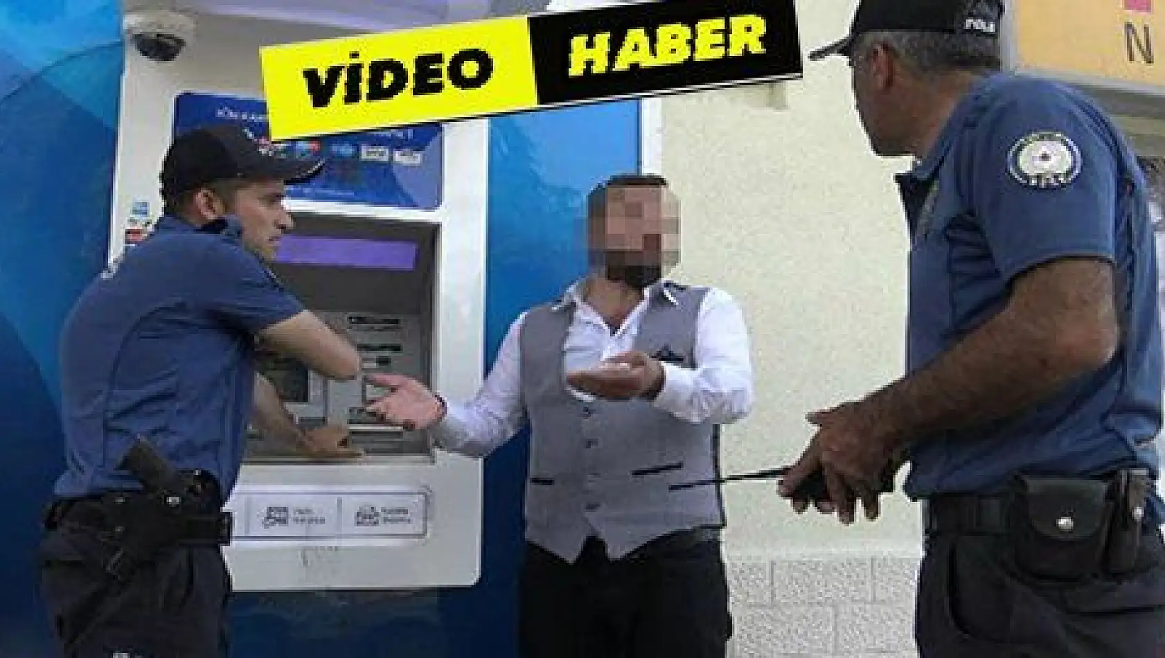 Kira parasını yutan ATM'yi parçaladı 