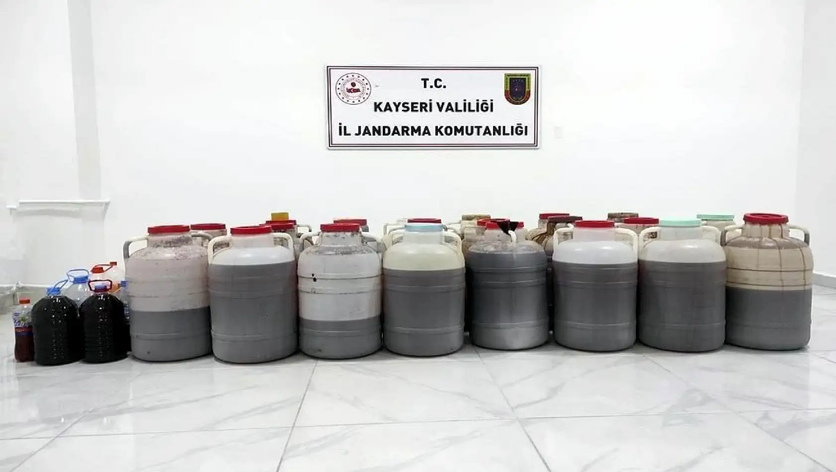 Kayseri'de 495 litre kaçak alkol ele geçirildi