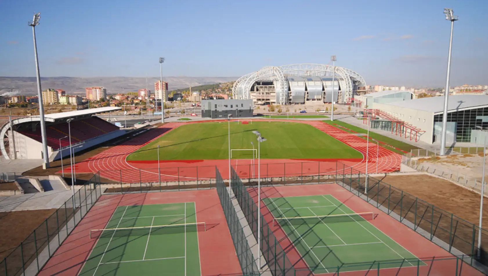 Kayseri'nin ikinci stadında önemli değişim…