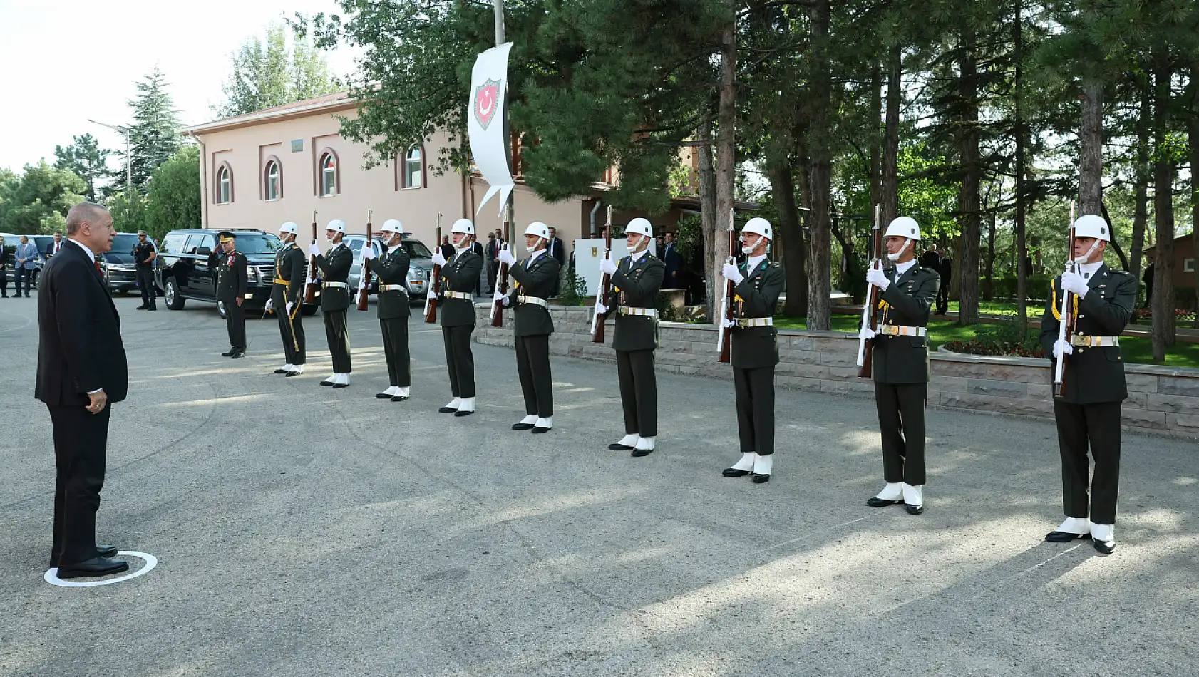 MSÜ 3.'sü Kayseri'den çıktı! - Ödülünü bakın kimden aldı?