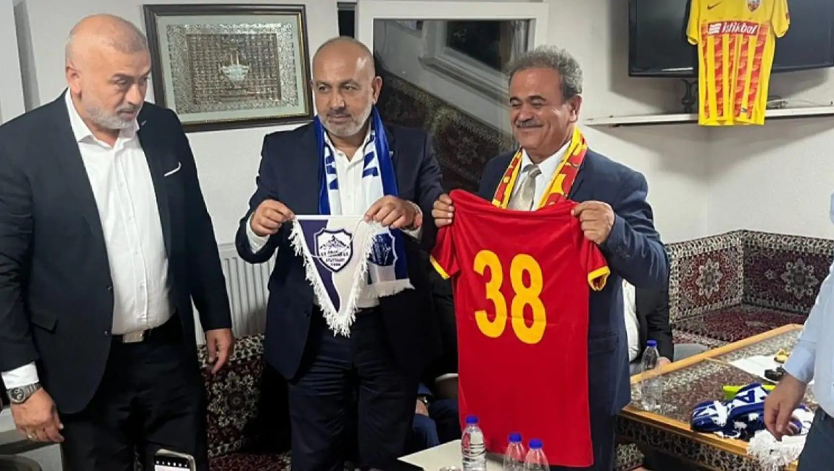 Kayserispor Başkanı Ali Çamlı Avrupalı Kayserisporlular ile buluştu