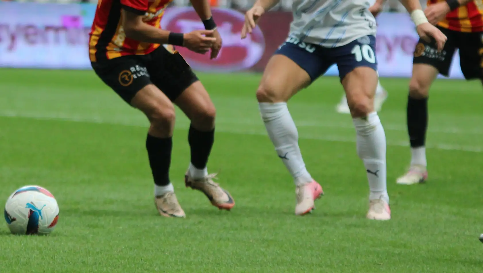 Kayserispor'da o oyuncu saç baş yoldurdu - Süper lig