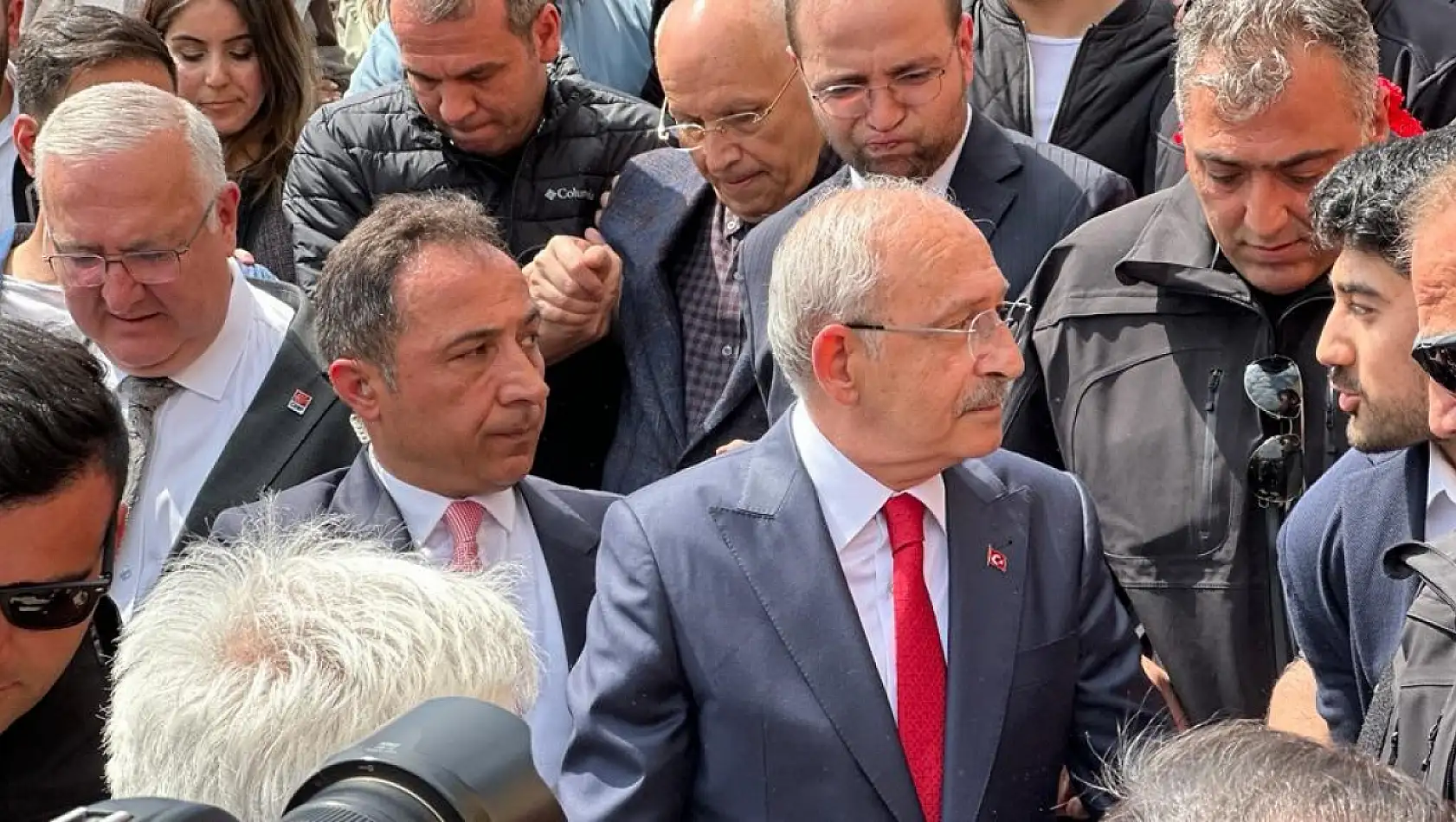 Kılıçdaroğlu'ndan Anıtkabir ziyareti